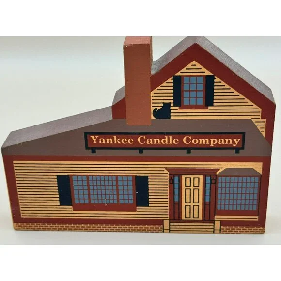 The Cats Meow Wooden Yankee Candle Co. Market Street Series 1989 Decorative Coll - Picture 1 of 7